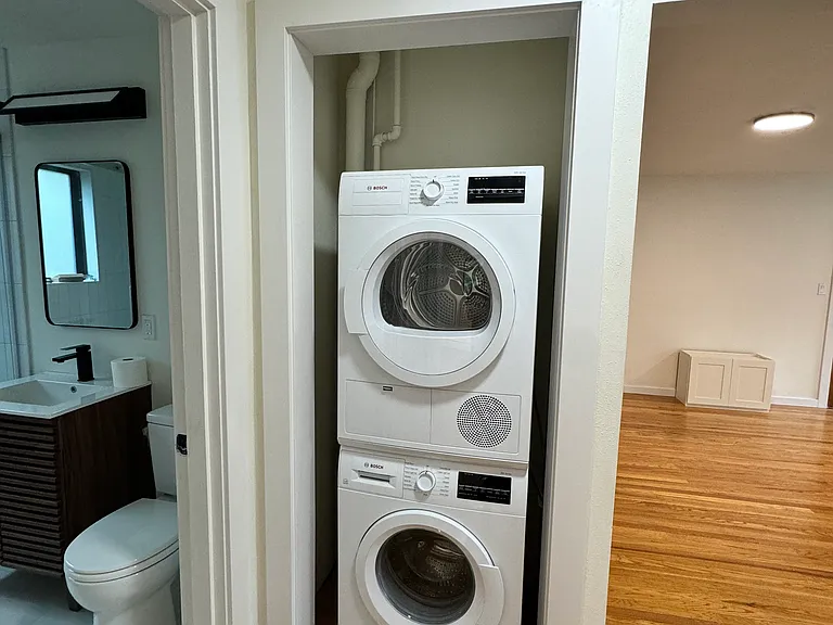 Full Size Washer and Dryer