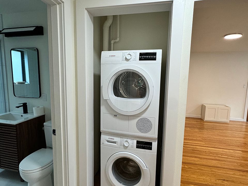 Full Size Washer and Dryer
