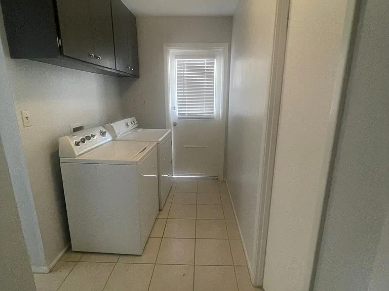 Indoor Laundry Room