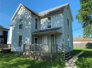 701 S 17th St, Mattoon, IL 61938