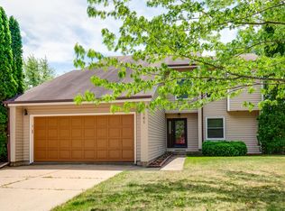 4161 Midlane Dr, Wadsworth, IL 60083
