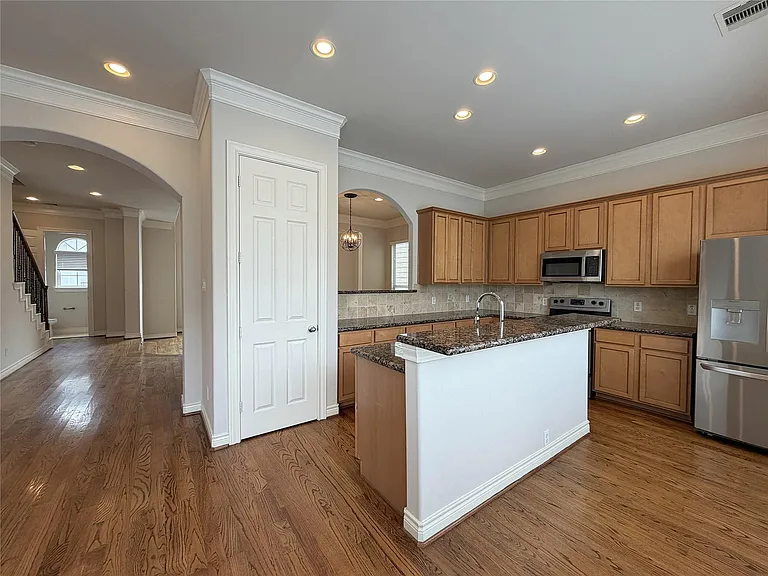 2612 Edgefield Lakes Dr — Photo 13