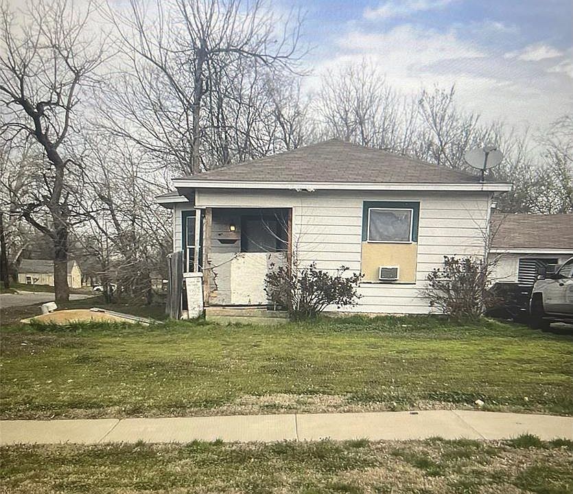 1st image of 1945 SW 10th St Lot 19-22