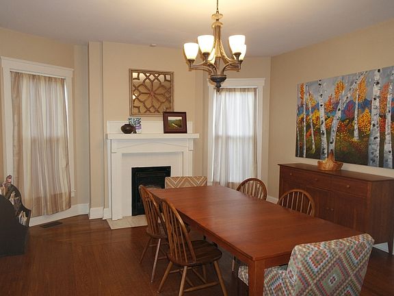 5th image of 1511 Virginia St E