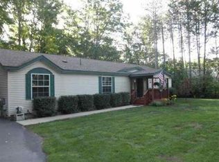 10280 Betsie Creek Dr, Interlochen, MI 49643