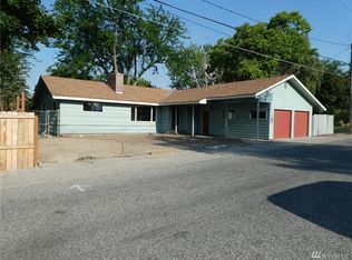 605 Locust St, Omak, WA 98841