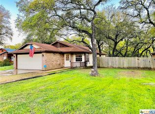 4 Rawhide Cir, Morgans Pt Resort, TX 76513