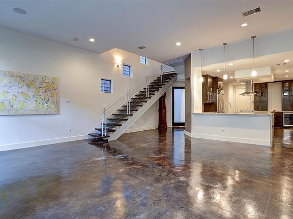 3rd image of 2304 Branard St