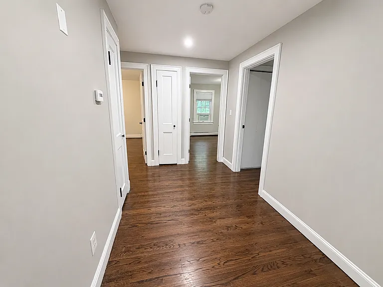 28 Houghton St #1 — Photo 9