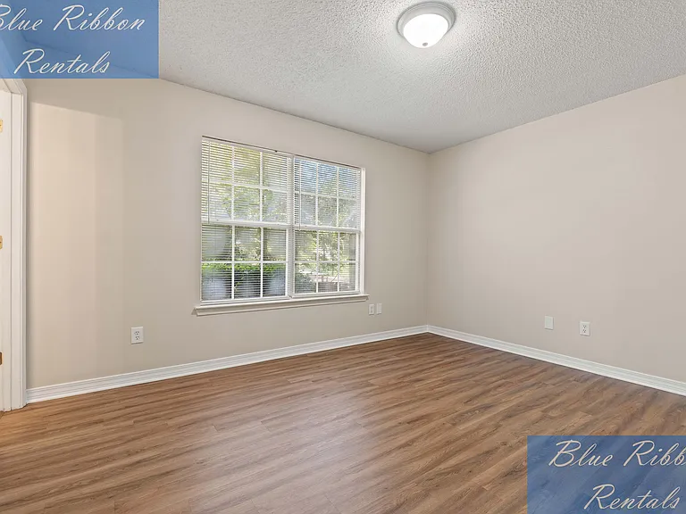 13340 Oak Forge Dr — Photo 8
