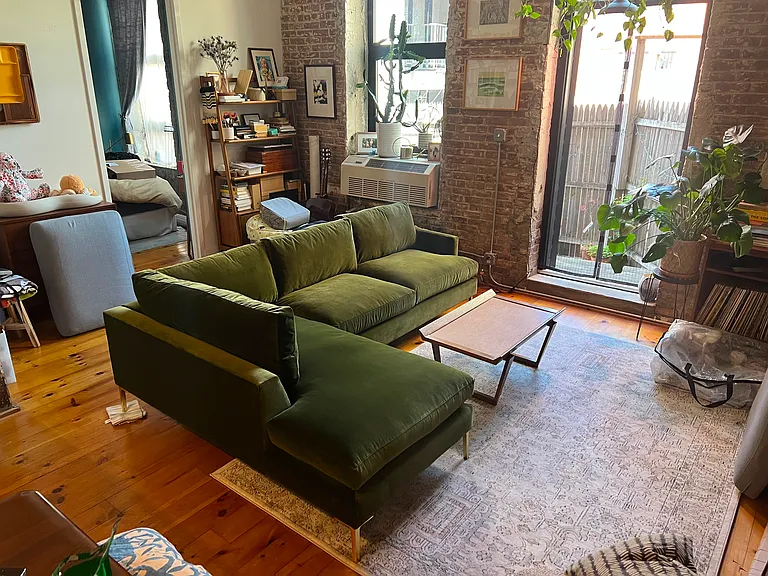 294 Graham Ave #2L — Photo 6