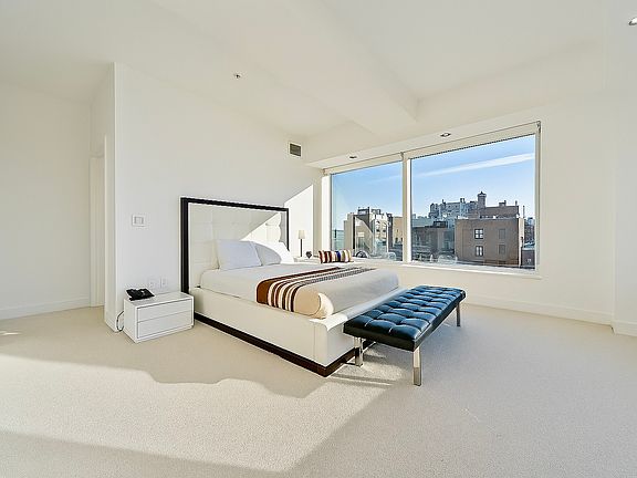 4th image of 110 Stuart St Unit 16B