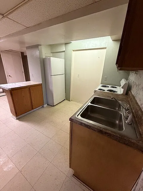 1421 Augusta St — Photo 2