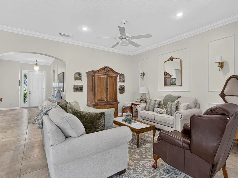 10542 SW Westlawn Blvd — Photo 26