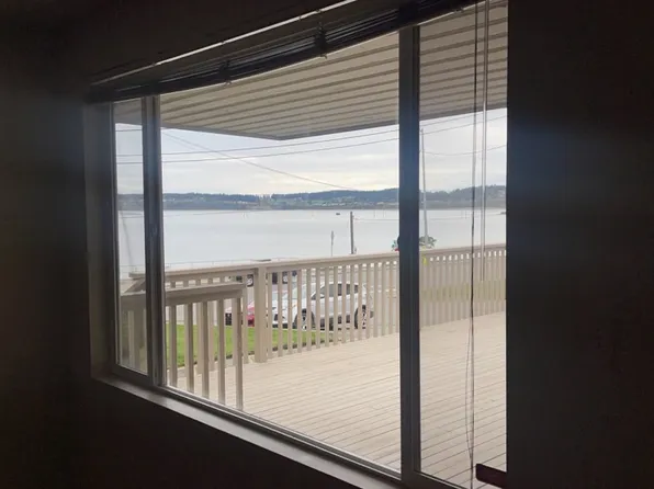 1020 SE Pasek St, Oak Harbor, WA 98277