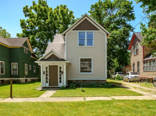 707 McCourtie St, Kalamazoo, MI 49008