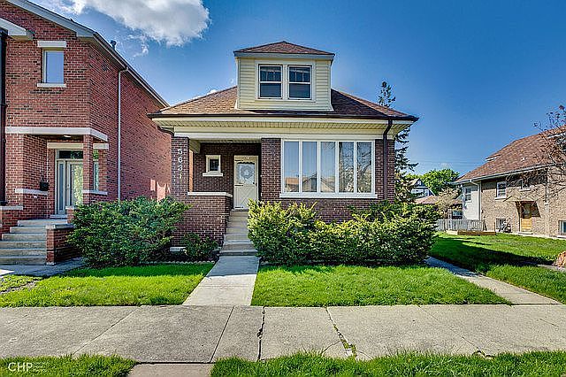 1st image of 5631 W Eastwood Ave