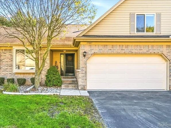 17447 Ava Ct, New Boston, MI 48164