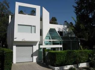 412 Sycamore Rd, Santa Monica, CA 90402
