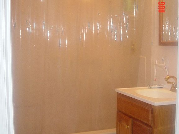 4th image of 118 Southwick Dr