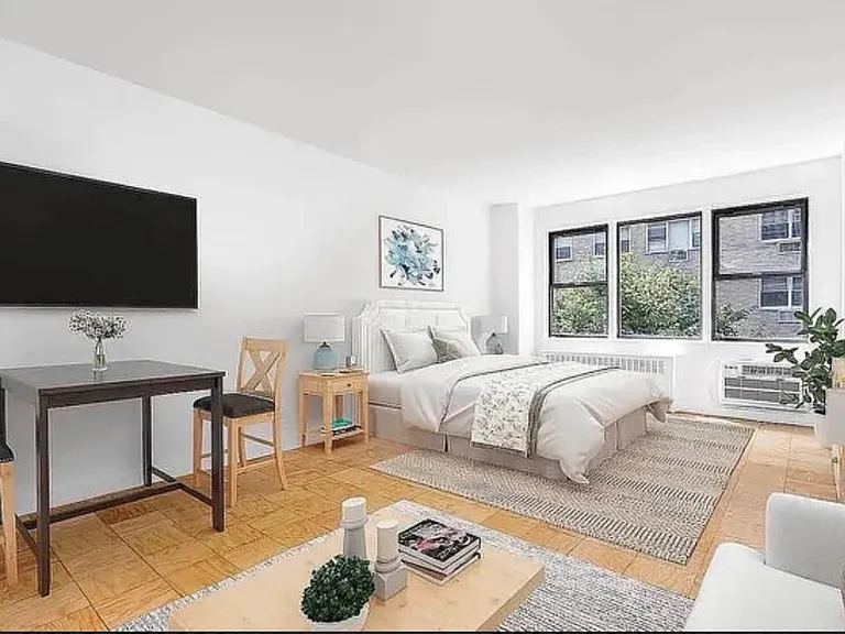 330 E 46th St #5T — Photo 2