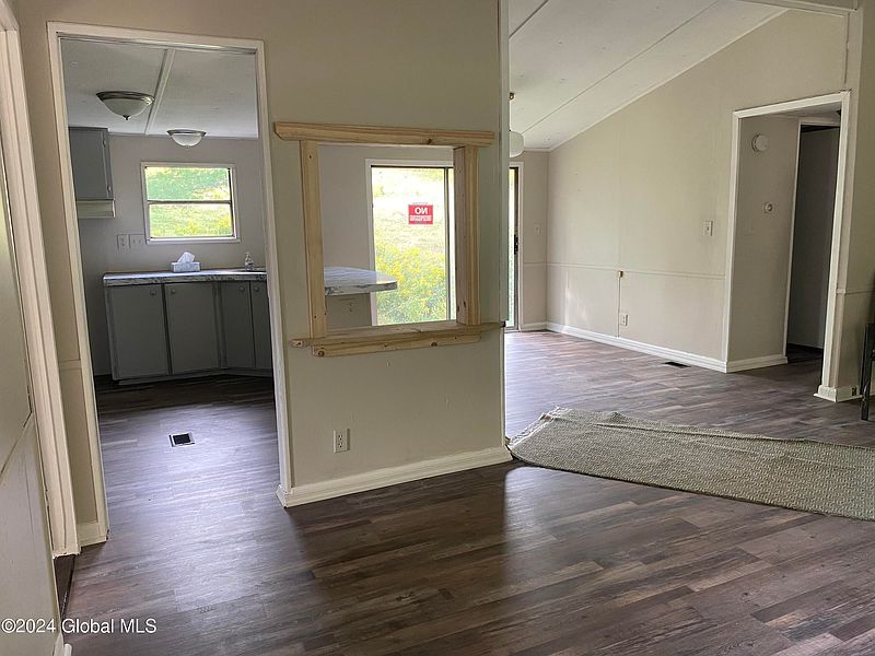3rd image of 111 Cold Spring Rd Road
