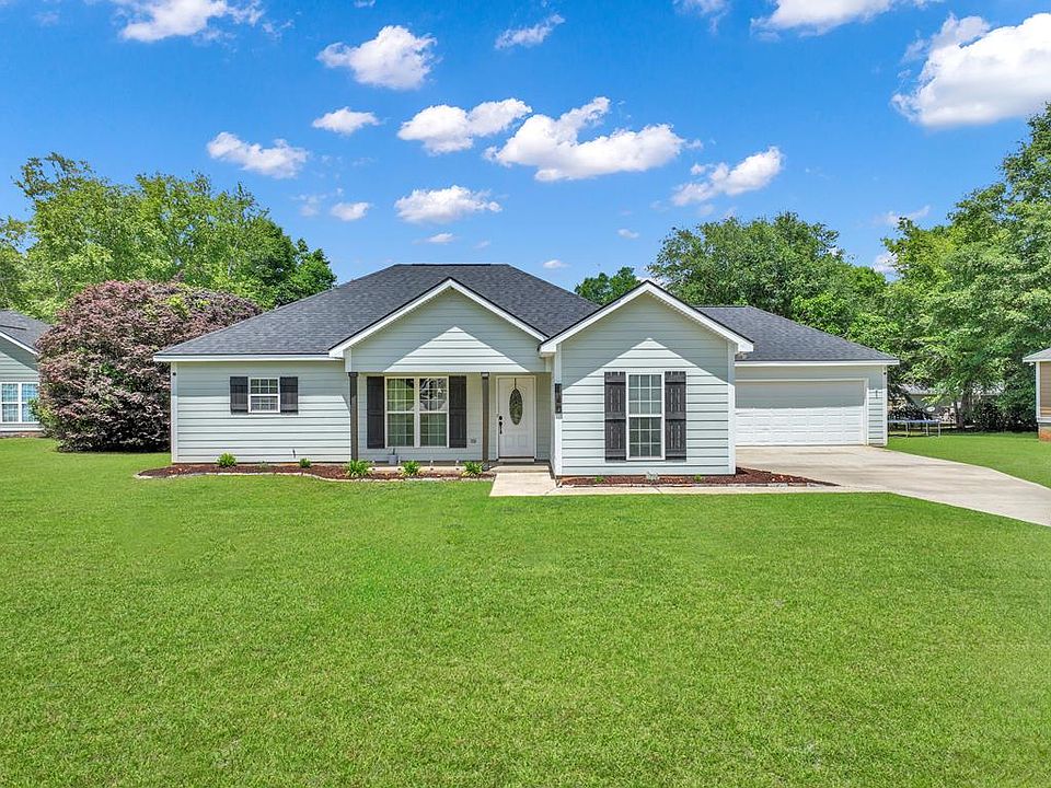 1st image of 140 Birchwood Dr