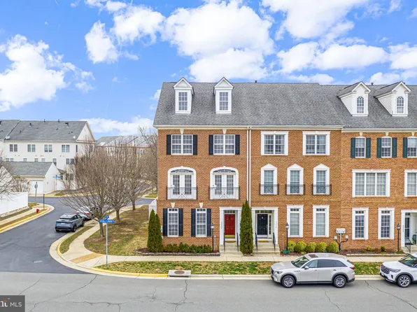 42526 Legacy Park Dr, Ashburn, VA 20148