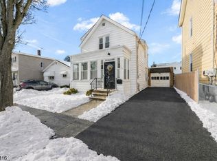 416 2nd St, Carlstadt, NJ 07072