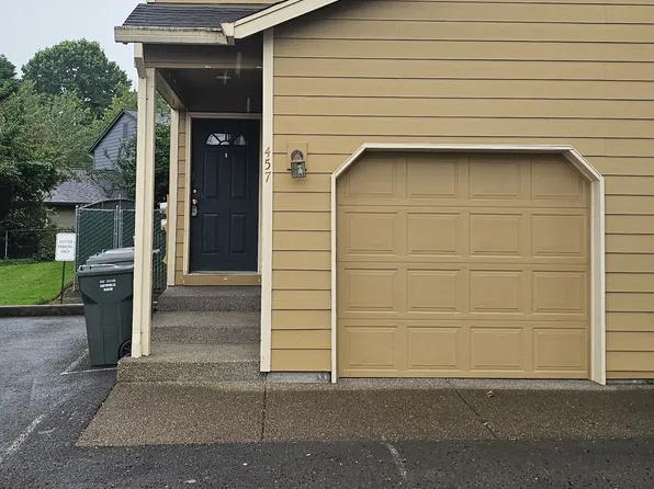 457 NE Knights Bridge Rd, Canby, OR 97013