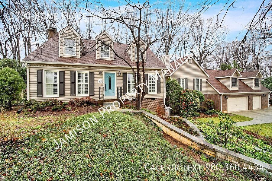 1st image of 1300 Home Pl