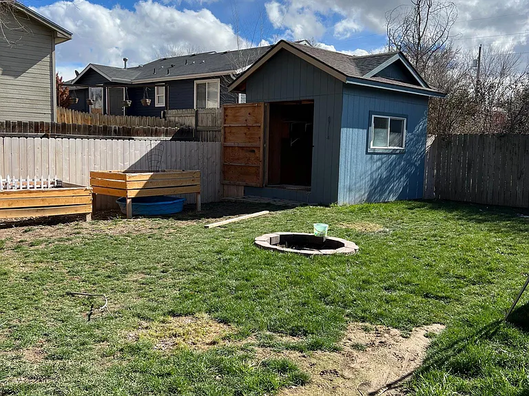 415 Augustina Ct — Photo 22