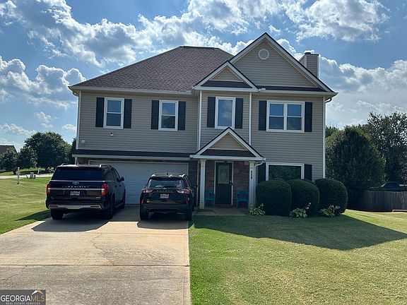 3rd image of 116 Bramble Way