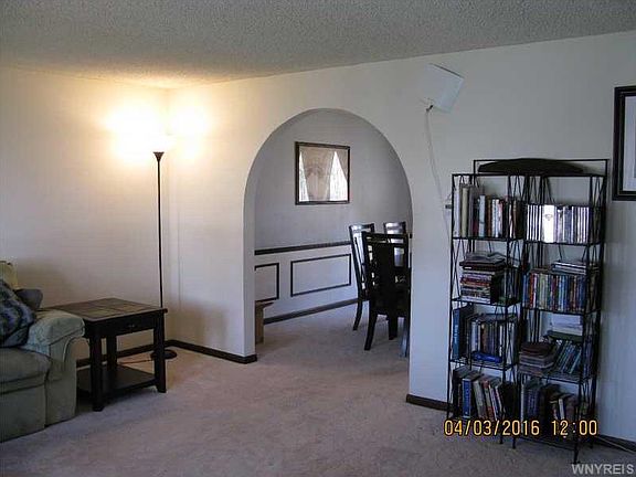 5th image of 20 Oakhill Dr