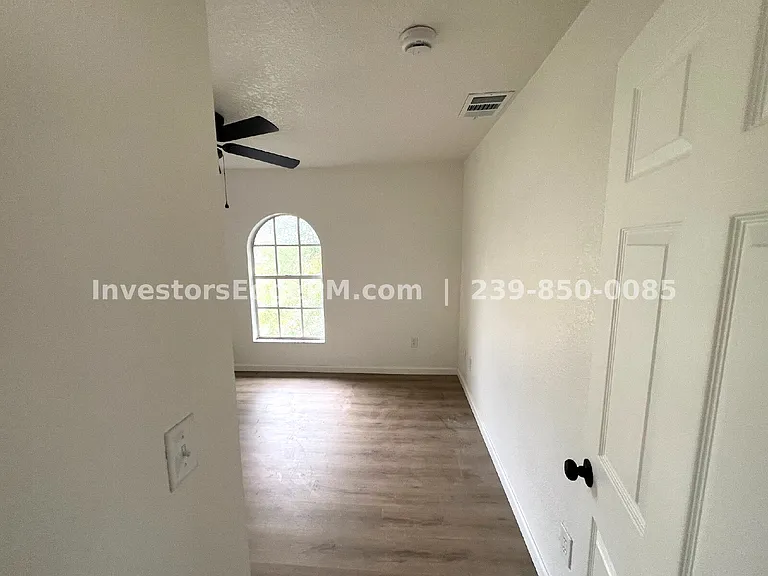 3351 Marion St #3 — Photo 7