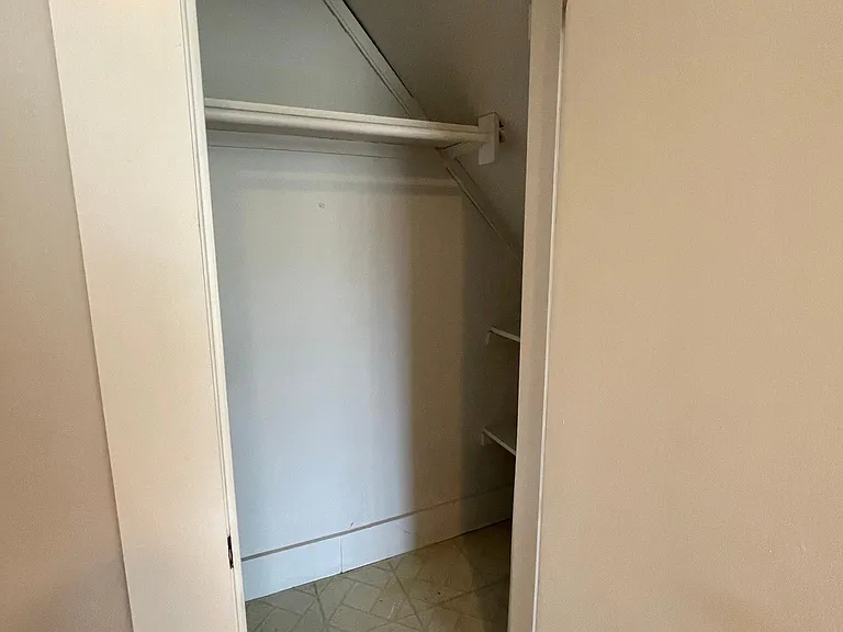 12 Muirhead St #2R — Photo 9