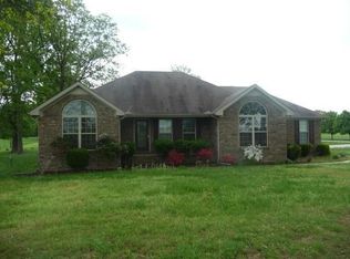 33 Fox Chase Rd, Manchester, TN 37355