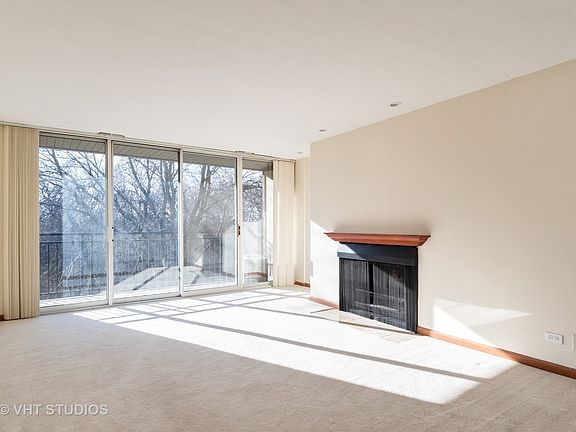 3rd image of 5810 Oakwood Dr Unit 4H