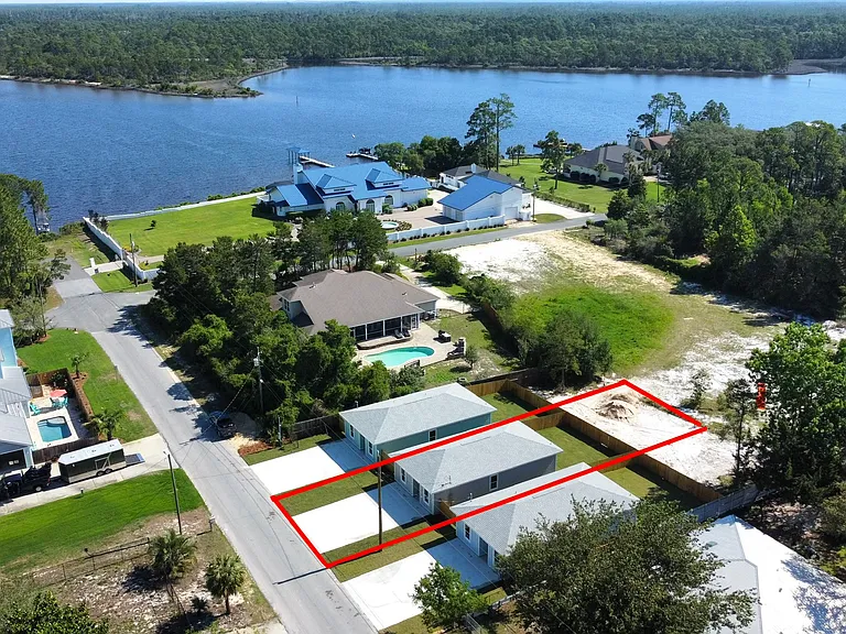726 Gulf View Dr #A — Photo 2