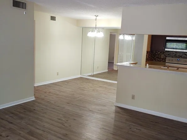 2512 SE Anchorage Cv #2, Pt Saint Lucie, FL 34952