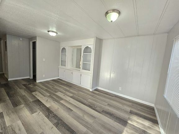 5th image of 1624 Palm St Unit 157