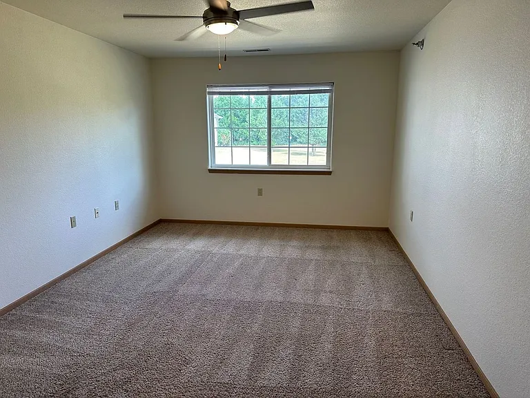 Madison Apartments — Photo 57