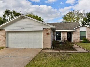 10310 Ivy Oaks Ln, Houston, TX 77041