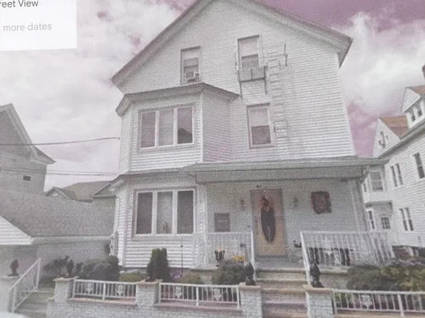411 Whipple St #3, Fall River, MA 02724