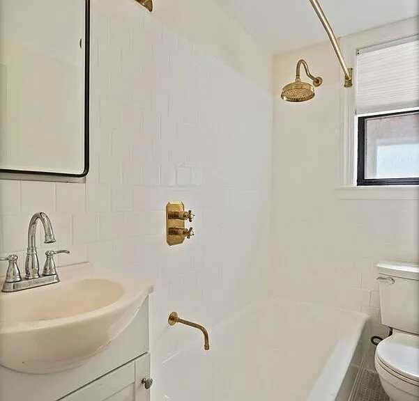 2655 41st St NW #B4 — Photo 17