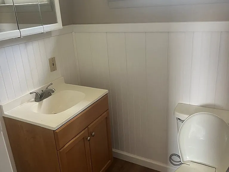 400 City Ave — Photo 12