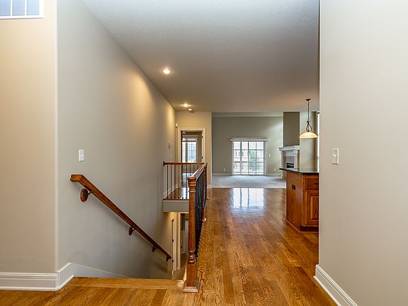 4th image of 14843 Meadow Ln