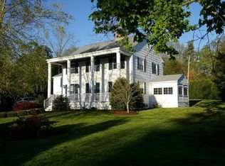 35 S Hill Dr, Cranston, RI 02920