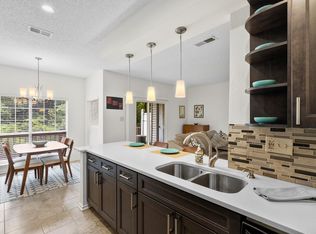 2506 Wedglea Dr APT 907, Dallas, TX 75211