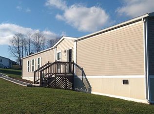 940 Ridge Ave, Rural Retreat, VA 24368